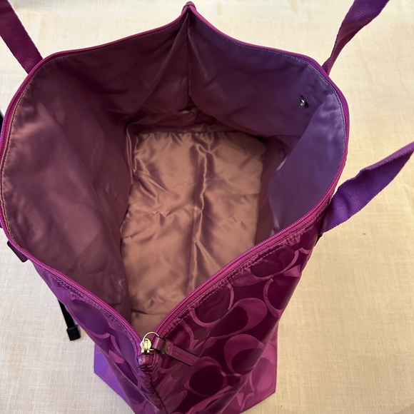 Oversized Coach Weekender Bag - Picture 6 of 8